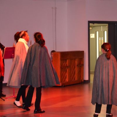 Year 6 Play (7)